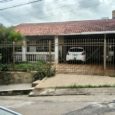 Bairro Rezende 3 quartos (1 suíte), sala 3 ambientes, cozinha, banheiro, quintal, cozinha externa c/ banheiro, lavanderia e garagem para 4 carros. Valor: R$ 600.000,00