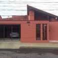 Rua Goiás, Casa plana (sem escadas); 3 quartos (1 suite); Sala de estar; Sala de jantar; Sala de tv; Jardim de inverno; Cozinha planejada; Banheiro social; Lavanderia; Área Gourmet; Quintal; […]