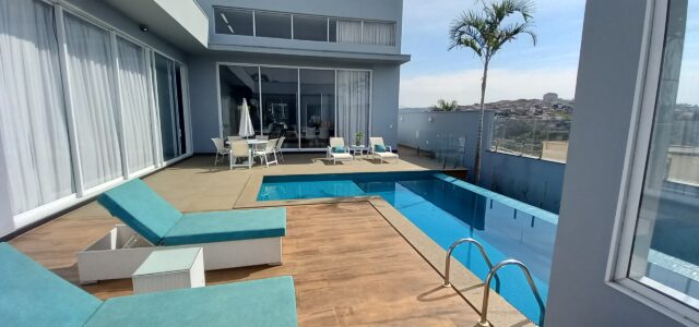 Realize seu sonho aqui… 💎 Uma casa de altíssimo padrão, no melhor condomínio fechado de Varginha. Parque Imperador. ✅️ Salas e cozinha integradas, um ambiente unificado, amplo e moderno, ideal […]