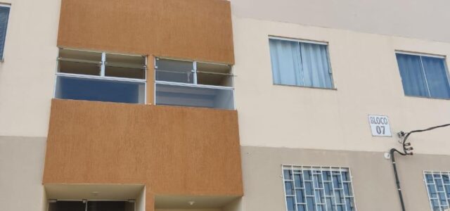 Condomínio Paiva e Silva Andar térreo 2 quartos; Sala; Cozinha; banheiro; Área de serviço coberta; 1 vaga de garagem. Valor: R$ 220.000,00 CRECI 19433F