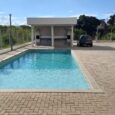 Rua Domingos Pinto, 120 Bairro Vargem 1 quarto/cozinha; banheiro; estacionamento rotativo; Área de lazer com quadra poliesportiva, salão de jogos, academia e piscina. Valor R$ 750,00 (incluso condomínio) CRECI 19433F